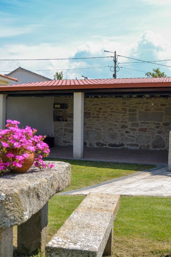 Casinha Do Eido Novo - Alojamento Local วาเลนซา ภายนอก รูปภาพ